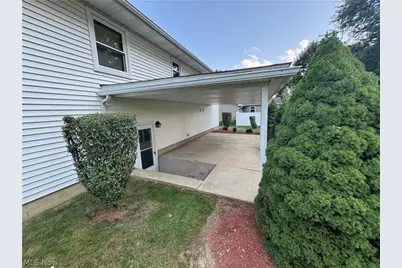 2370 Oak Trace Street, Youngstown, OH 44515 - Photo 6