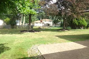 979 E Decker Dr, Green Hills, OH 44131 - Photo 4