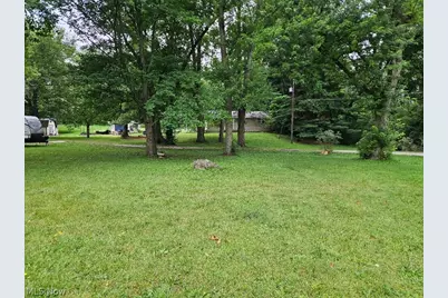 2439 Broadway Avenue NE, East Canton, OH 44730 - Photo 6