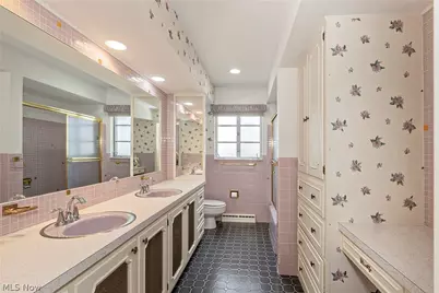 1987 Burlington Road, Akron, OH 44313 - Photo 32