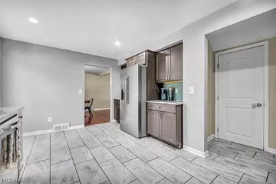 3311 Van Aken Boulevard, Huber Heights, OH 44120 - Photo 6