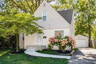1532 12th St, Cuyahoga Falls, OH 44223 - Photo 2