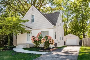 1532 12th St, Cuyahoga Falls, OH 44223 - Photo 1