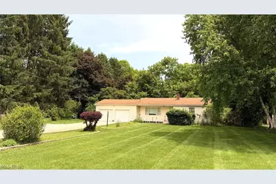1185 Greensburg Road, Uniontown, OH 44685 - Photo 2