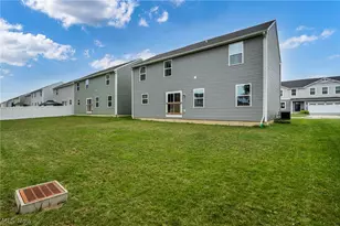 4660 Erhart Dr, Lorain, OH 44053 - Photo 4