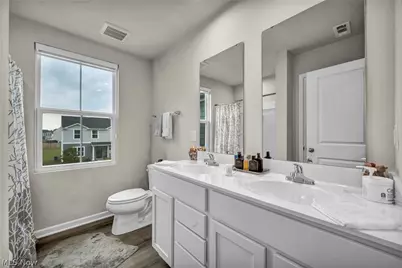 4660 Erhart Drive, Lorain, OH 44053 - Photo 20