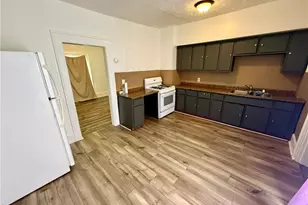 895 Beardsley St, Akron, OH 44311 - Photo 4