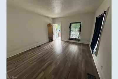 895 Beardsley Street, Akron, OH 44311 - Photo 2