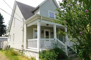 359 Fulton St, Conneaut, OH 44030 - Photo 2