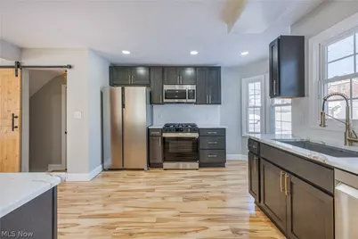 19013 Chagrin Boulevard, Huber Heights, OH 44122 - Photo 4