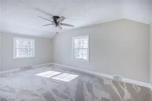 19013 Chagrin Blvd, Huber Heights, OH 44122 - Photo 20
