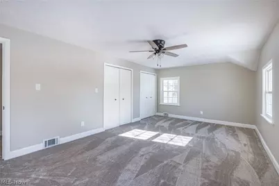 19013 Chagrin Boulevard, Huber Heights, OH 44122 - Photo 18