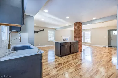 19013 Chagrin Boulevard, Huber Heights, OH 44122 - Photo 10