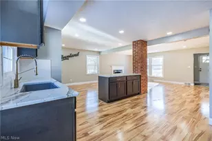 19013 Chagrin Blvd, Huber Heights, OH 44122 - Photo 10