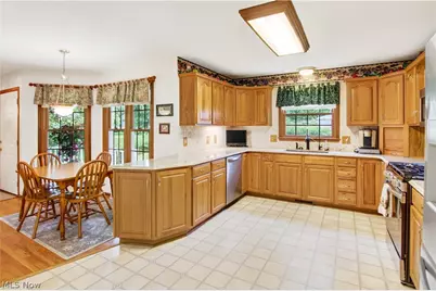 213 Crestland Avenue NW, North Canton, OH 44720 - Photo 10