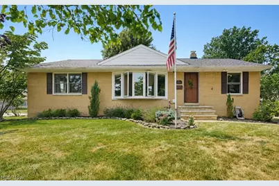 842 Bayridge Boulevard, Willowick, OH 44095 - Photo 2