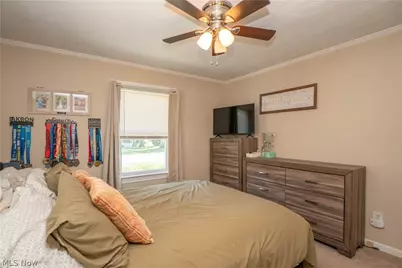 1041 Orchard Avenue NE, North Canton, OH 44720 - Photo 14