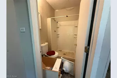 945 E 149th Street, Loveland, OH 44110 - Photo 2