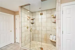 662 Heatherleigh Dr, Akron, OH 44333 - Photo 26