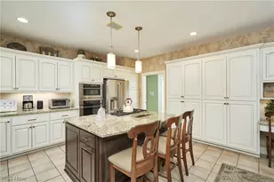 662 Heatherleigh Dr, Akron, OH 44333 - Photo 8