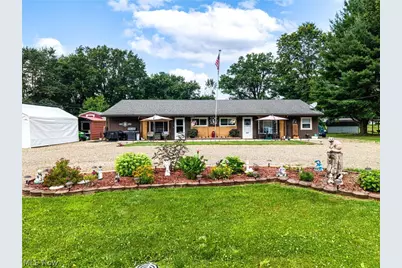 8585-8587 Manchester Avenue NW, Canal Fulton, OH 44614 - Photo 1