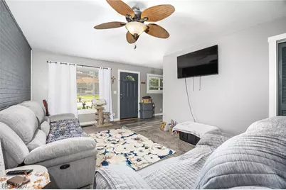 8585-8587 Manchester Avenue NW, Canal Fulton, OH 44614 - Photo 18