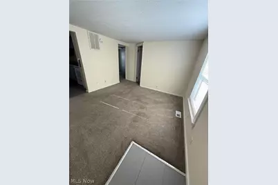 368 Stewart Street #3, Zanesville, OH 43701 - Photo 2