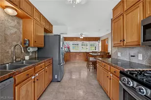 6062 Wadsworth Rd, Medina, OH 44256 - Photo 2