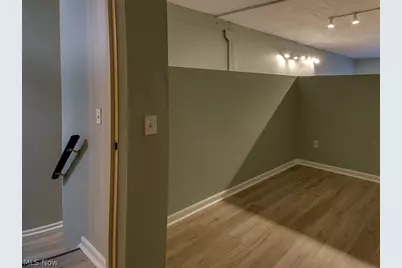 408 W Saint Clair Avenue #223, Loveland, OH 44113 - Photo 14