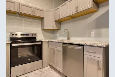 408 W Saint Clair Avenue #223, Loveland, OH 44113 - Photo 6