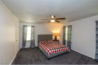 17004 Stockbridge Avenue, Loveland, OH 44128 - Photo 20