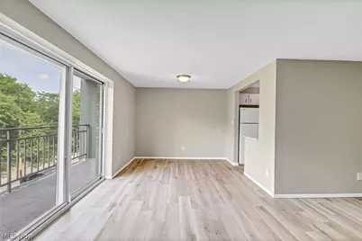 10301 Lake Avenue #427, Loveland, OH 44102 - Photo 6