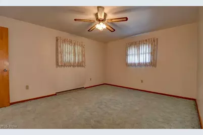 2400 Willow Brook Drive NW, Dover, OH 44622 - Photo 18