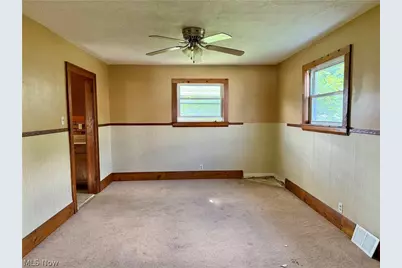 117 Bird Way, Weirton, WV 26062 - Photo 6