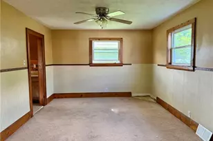 117 Bird Way, Weirton, WV 26062 - Photo 6