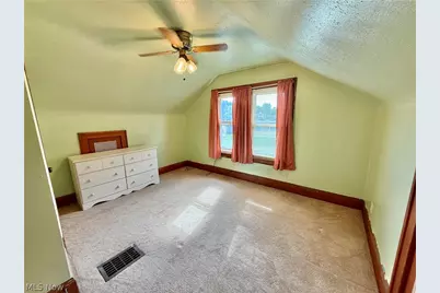117 Bird Way, Weirton, WV 26062 - Photo 12