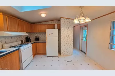 100 Maplegrove Lane, Mentor, OH 44060 - Photo 8