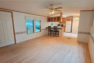 100 Maplegrove Ln, Mentor, OH 44060 - Photo 4