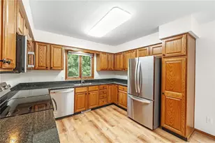 114 Barkwood Dr, Wadsworth, OH 44281 - Photo 16