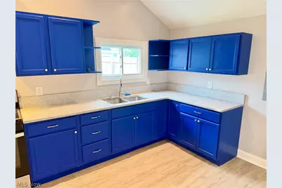 3023 Barber Avenue, Loveland, OH 44113 - Photo 6