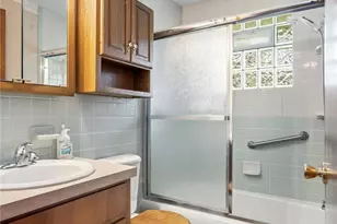 229 Kennedy St, Louisville, OH 44641 - Photo 14