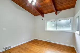 570 Mardon Ave, Akron, OH 44303 - Photo 10