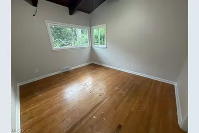 570 Mardon Avenue, Akron, OH 44303 - Photo 10