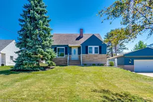 325 Evelyn Ave, Green Hills, OH 44131 - Photo 2