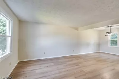 1505 Democracy Drive NW, North Canton, OH 44720 - Photo 4