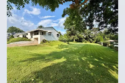 710 Walnut Street, Belpre, OH 45714 - Photo 2