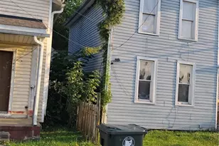 1412 4th St NE, Canton, OH 44704 - Photo 2