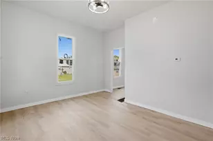 520 Foster Ave, Cambridge, OH 43725 - Photo 6