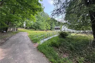 7456 Chagrin Rd, Chagrin Falls, OH 44023 - Photo 2