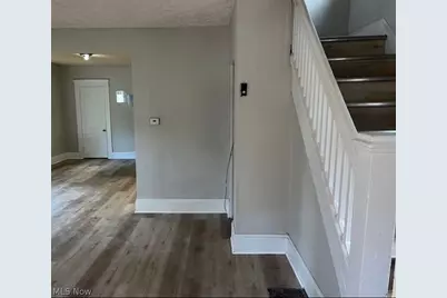 844 Sumner Street, Akron, OH 44311 - Photo 6